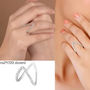 V-Sparkle Statement Ring